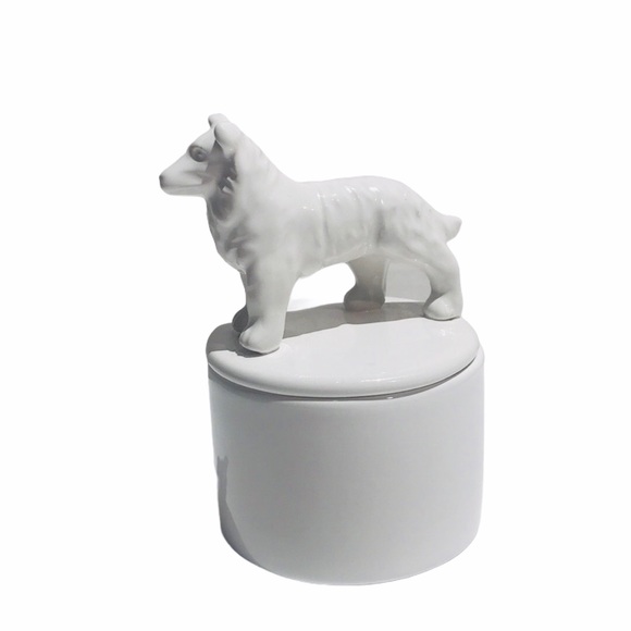 NWOT Two’s Company Ceramic Trinket Box with Lid - Picture 1 of 7